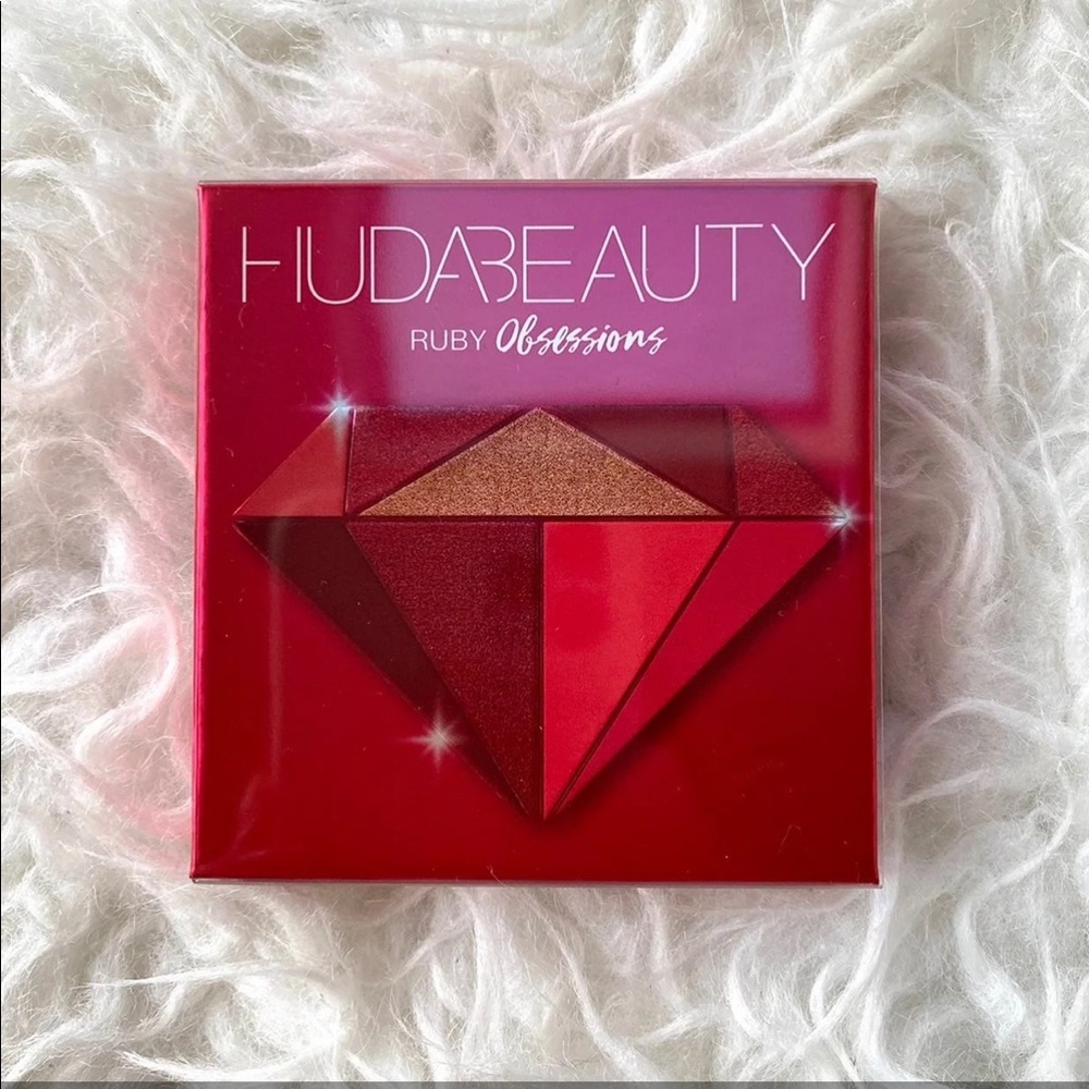 Huda Beauty Obsessions Eyeshadow Palette